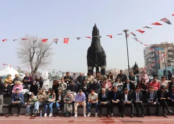 “Türkiye Okuyor Çanakkale Okuyor”