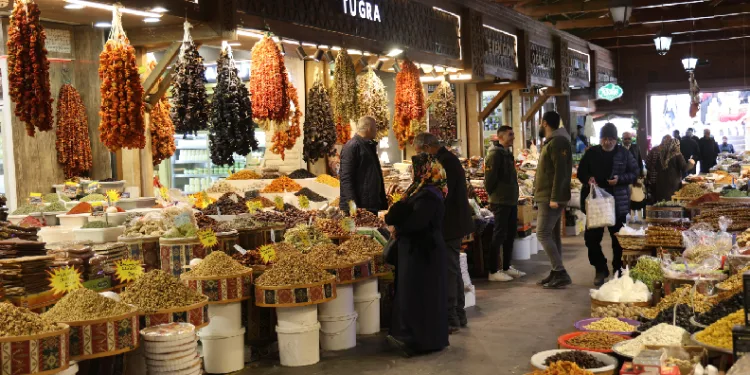 Tarihi Kapalı Çarşı’da Ramazan bereketi