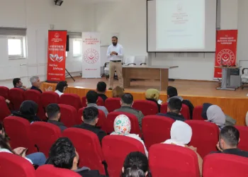 Kredi alacak depremzedelerin eğitimi başladı