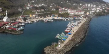 Karadeniz’de balıkçılar erken paydos etti