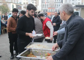 Ordu’da öğrenciler iftarda buluştu