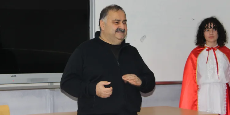 Nurullah Çelebi çocuklara tecrübelerini aktardı