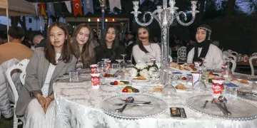 1200 kişi aynı sofrada buluştu