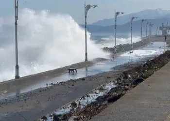 Rize’de fırtına