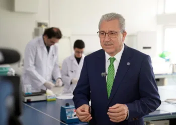Engelli sokak müzisyenleri ilgi topladı