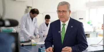 Engelli sokak müzisyenleri ilgi topladı
