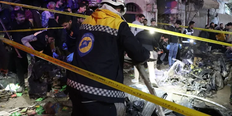 Azez’de bomba yüklü araç patladı