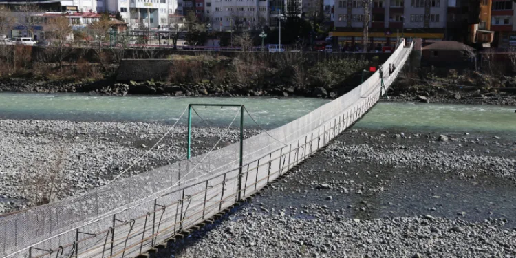 Karadeniz’in en uzun asma köprüleri