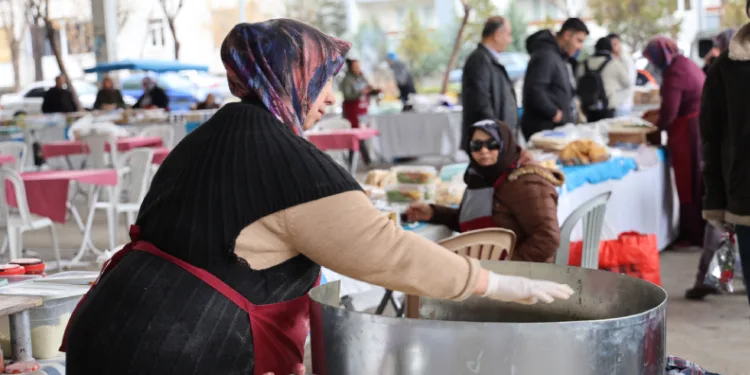 Yaptığı gözlemelerle ev sahibi oldu