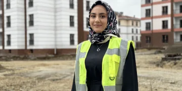 O kız çocuğu mühendis oldu