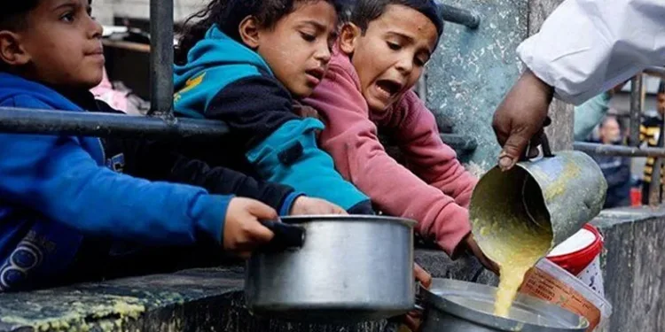 Gazze’de 10 çocuk açlıktan öldü