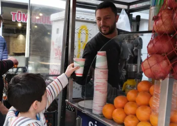 Vatandaşların tercihi nar ve portakal suyu