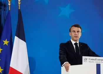 Macron’dan Netanyahu’ya “savaş suçu” uyarısı