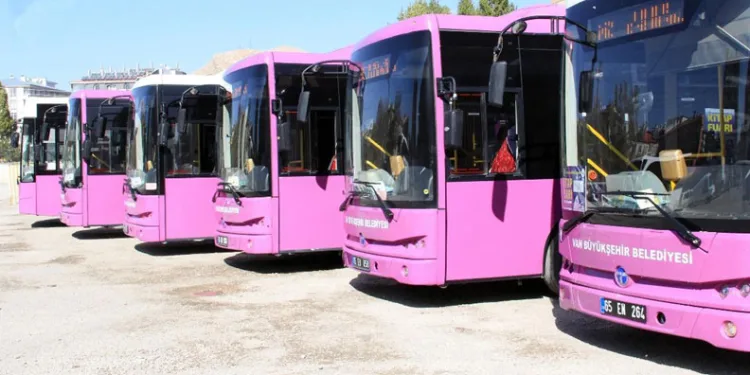 Bursa’da ‘Pembe Otobüs’ açıklamalarına tepki