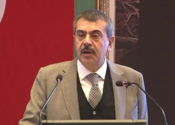 “Eğitim sistemi konusunda ahkam kesmek kolay”