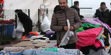 Esnaf arkadaşlarının desteğiyle hayalini gerçekleştirdi