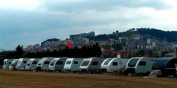 Mudanya 50’den fazla karavana ev sahipliği yapıyor