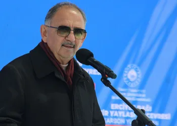 “İstanbul’u dönüştürmeye gayret edeceğiz”