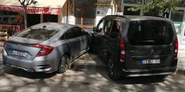 Evde kalp krizi geçiren kadın kurtarılamadı