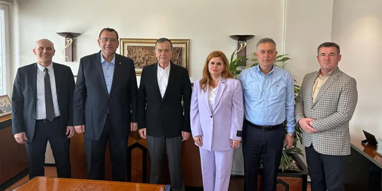 Çakırov’dan Gençoğlu’na geçmiş olsun ziyareti