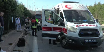 Kontrolden çıkan otomobil takla attı: 2’si ağır 4 yaralı
