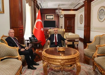 Mustafa Bozbey’den Bursa Vali Demirtaş’a ziyaret