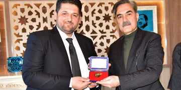 Ahlat Belediyesinde devir teslim yapıldı