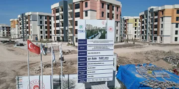 516 deprem konutu teslim edildi