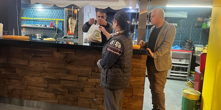 Eskişehir’de depremzedelerden Ramazan dayanışması