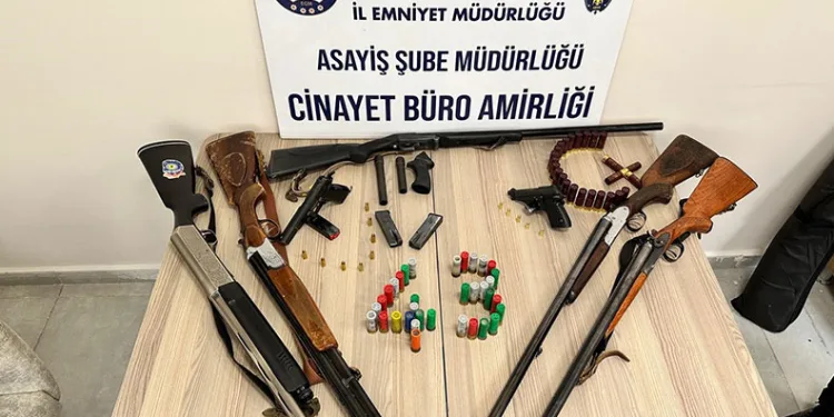 Kütahya’da silah ticareti operasyonu: 6 gözaltı