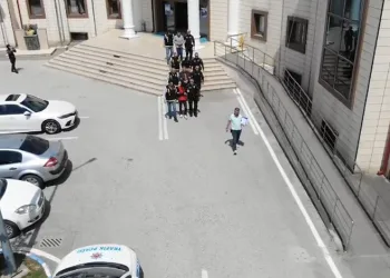 Düzce’de dolandırıcı operasyonu