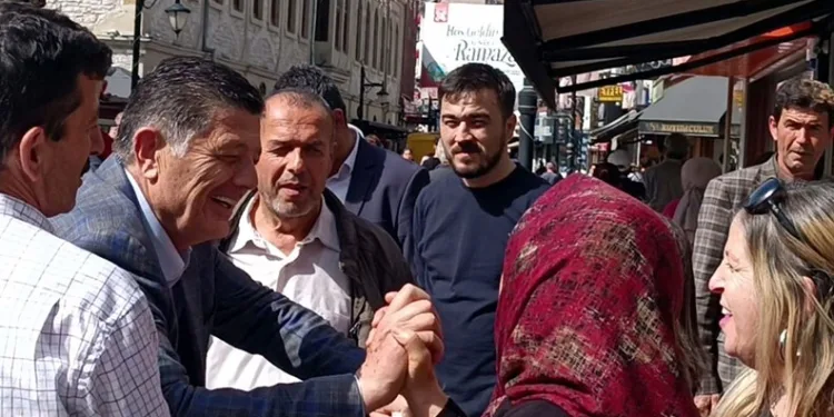Mazbatasını almadan teşekkür turuna çıktı
