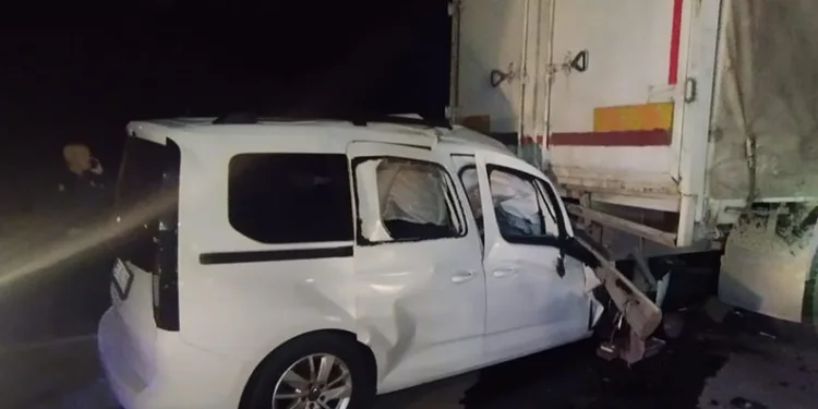Tekirdağ’da araç kamyonun altına girdi: 1 ölü