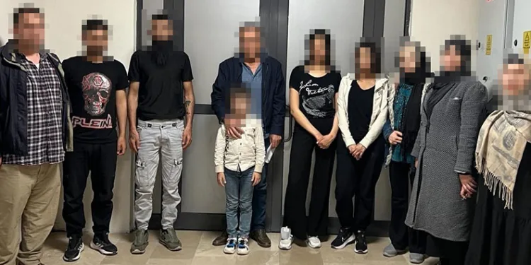 Afyonkarahisar’da 9 düzensiz göçmen yakalandı