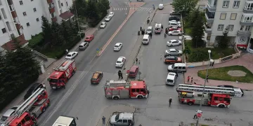 Balkonda çıkan yangın korkuttu