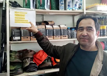 Esnaftan veresiye sorununa esprili çözüm