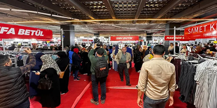 Bayram öncesi Malatya’da başlayan alışveriş festivaline yoğun ilgi