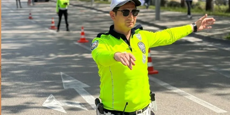 Bursa polisi trafik canavarlarına geçit vermedi