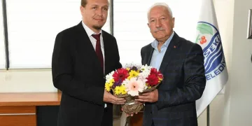 Atilla Öztürk mazbatasını aldı, göreve başladı