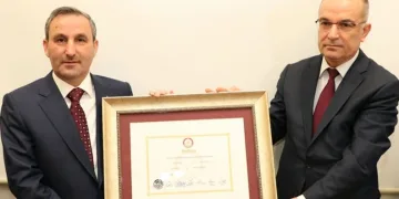 Ali Tombaş mazbatasını aldı ve göreve başladı
