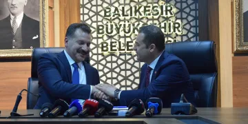 CHP’li başkanlar görevlerini devraldı