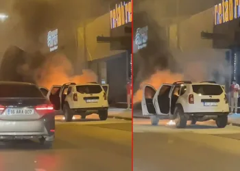 Bursa’da seyir halindeki otomobil alev alev yandı