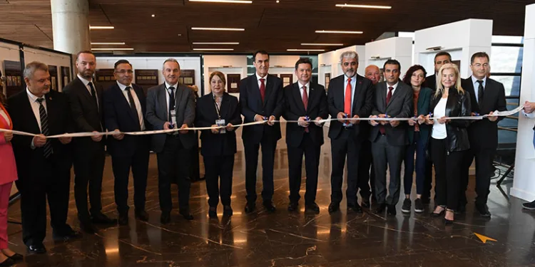 Bursa Fetih Şenlikleri sempozyum ve sergiyle başladı