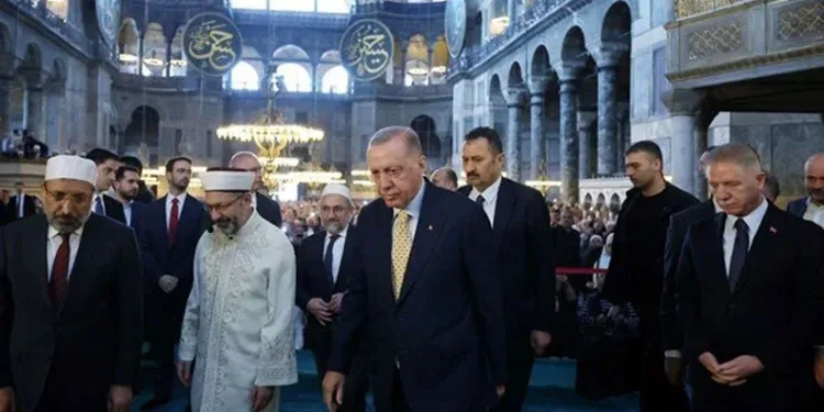 Erdoğan’dan Topkapı Sarayı’na ziyaret