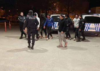 Bursa’da kavga eden şüpheliler kaçak göçmen çıktı