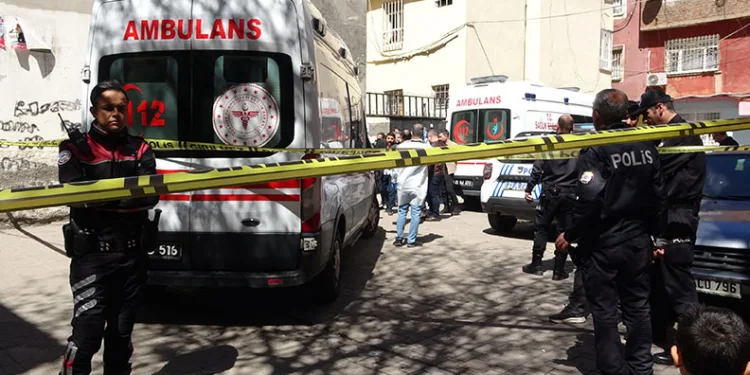 Diyarbakır’da yasak aşk cinayeti: Eşini ve sevgilisini öldürdü