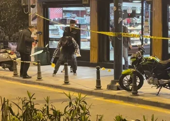 Sokak ortasında silahlı saldırı: 2 ölü