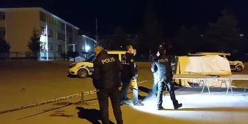 İki grubun kavgası hastanede bitti: 1’i ağır 9 yaralı