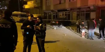 Sevgilisini rahatsız eden kişiye kurşun yağdırdı