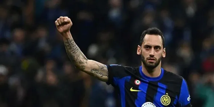 Hakan Çalhanoğlu’ndan Galatasaray açıklaması